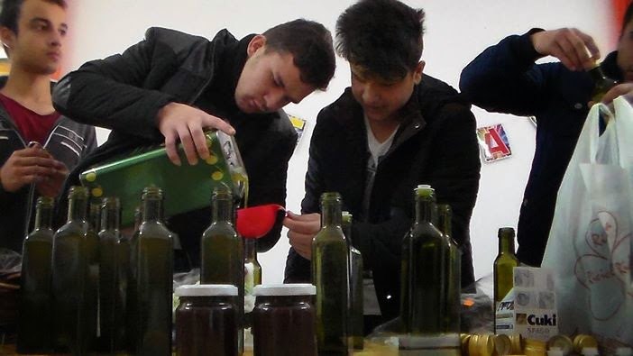 Laboratorio: l'imbottigliamento dell'olio