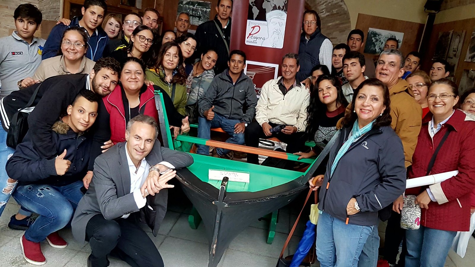 Il gruppo paraguaiano all'IIS Einaudi di Palmi