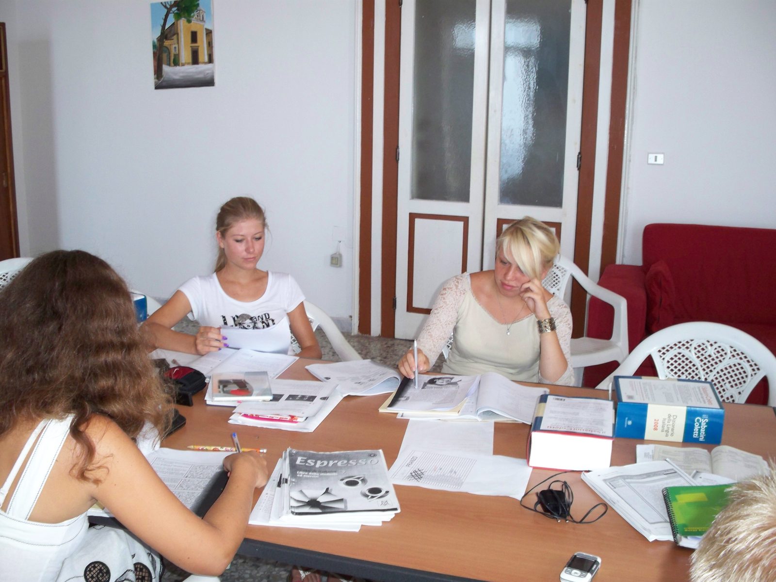 In aula, la scuola di lingua e cultura italiana